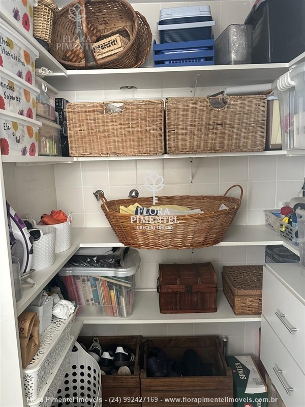 Apartamento a Venda no Comercial em Resende - Foto do Imvel